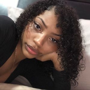 Meet your Posher, Marla